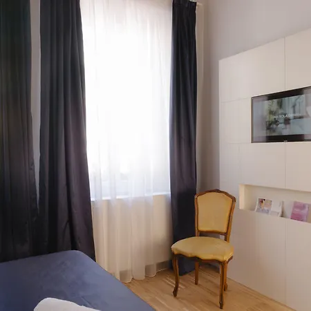 فندق مبيت وإفطار Maison Fleurie بيسكارا