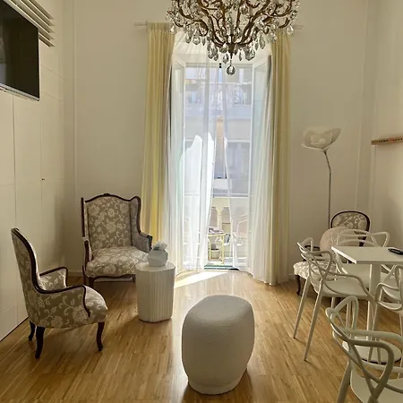 Bed & Breakfast Maison Fleurie 4*