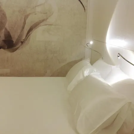 Maison Fleurie 4* بيسكارا