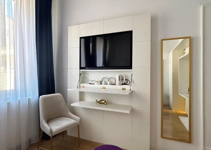 Maison Fleurie Bed & Breakfast