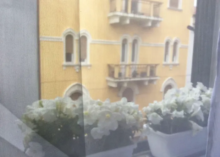 Maison Fleurie Bed & Breakfast 4*