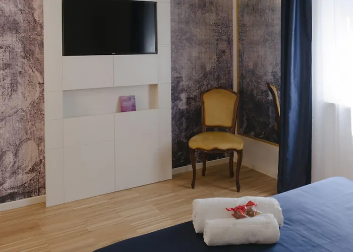 Maison Fleurie Bed & Breakfast