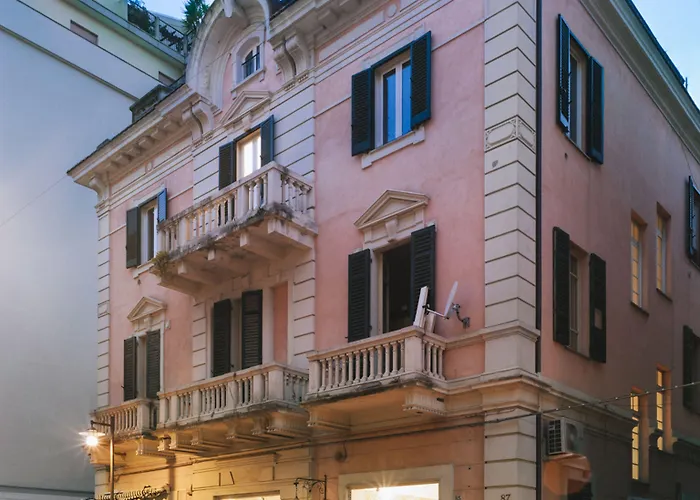 Maison Fleurie Alojamento de Acomodação e Pequeno-almoço 4*